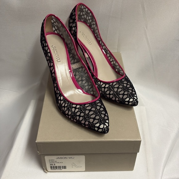 Jason Wu Sigrid Lace Heels Black & Magenta Size 39.5 New in Box - Picture 2 of 6